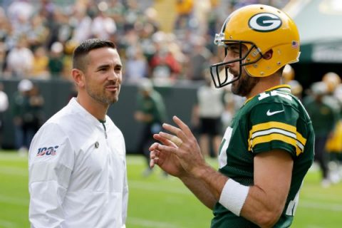 LaFleur doesn’t want to be ‘annoying’ to Rodgers