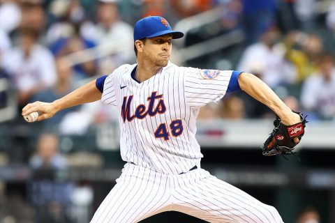 DeGrom’s MRI clean; Mets taking it day by day