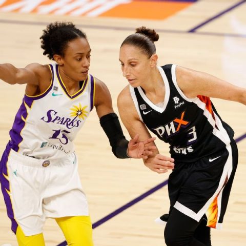 Taurasi becomes WNBA’s first to top 9,000 points