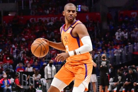 CP3 says extra rest helping injured right hand