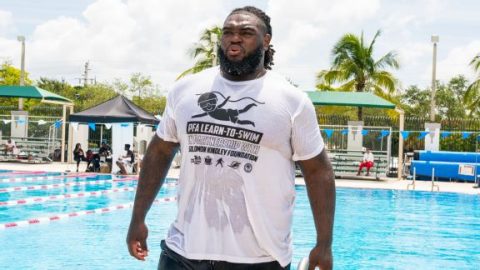 Lifeguard-turned-Miami Dolphins guard schooling Florida’s youth on water safety