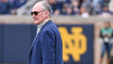 In next steps of realignment, can anyone convince Notre Dame to join a conference?