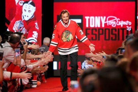 Blackhawks HOF goalie Tony Esposito dies at 78
