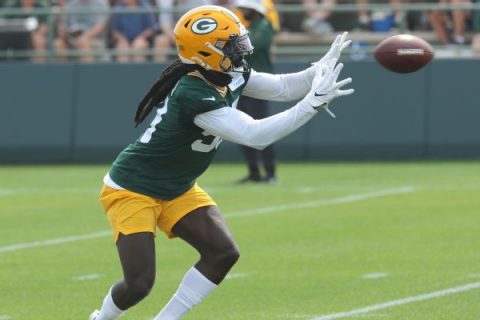 Packers place OLB Smith on IR with back issue