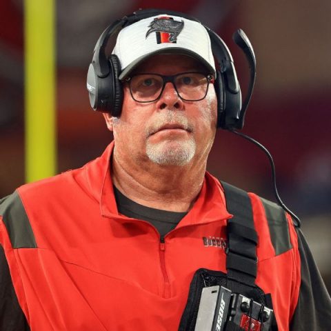 Bucs’ Arians: NFL must dig deeper on vax issues