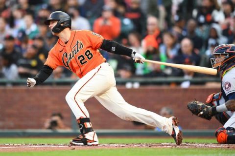 Report: Giants’ Posey plans to retire Thursday
