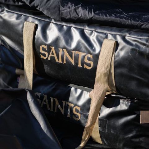 Evacuated Saints to practice at Cowboys’ stadium