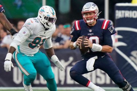 Mac impresses in debut, but Pats fall to Dolphins