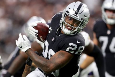 Raiders rule RB Jacobs out Sunday vs. Steelers