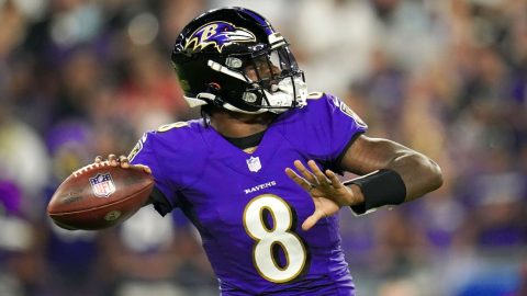Ravens get on the board with funky TD against Chiefs