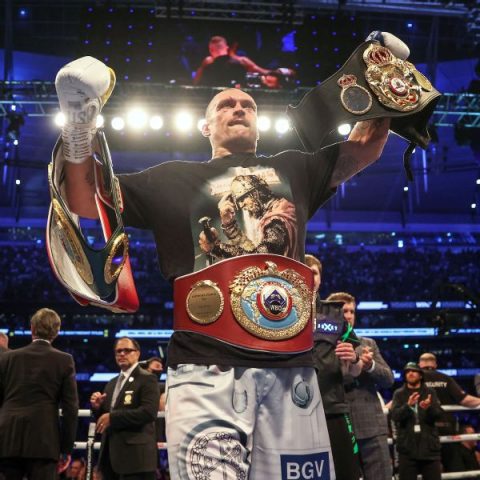 Heavyweight champ Usyk joins Ukraine battalion