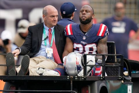Sources: Pats’ White expected out for season