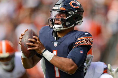 Bears’ Fields says he’ll be OK to play vs. Packers