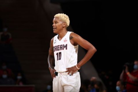 WNBA suspends Williams, Bradford for May fight