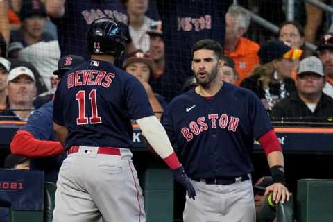 Red Sox smash 2 grand slams in first 2 innings