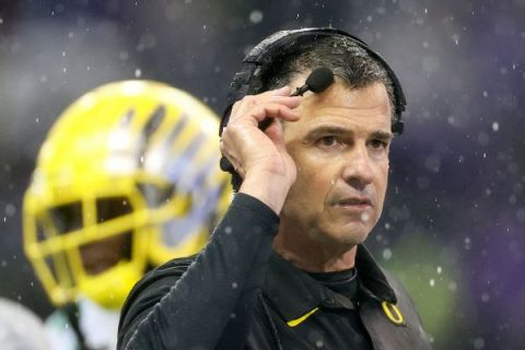 Sources: Oregon offering extension to Cristobal