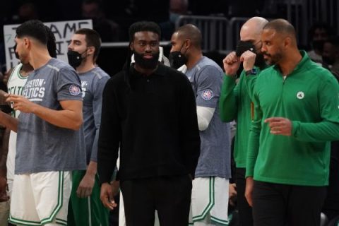 Brown returns for Celtics after missing 8 games