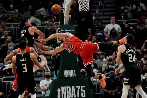 Bulls’ Caruso out 6-8 weeks with fractured wrist