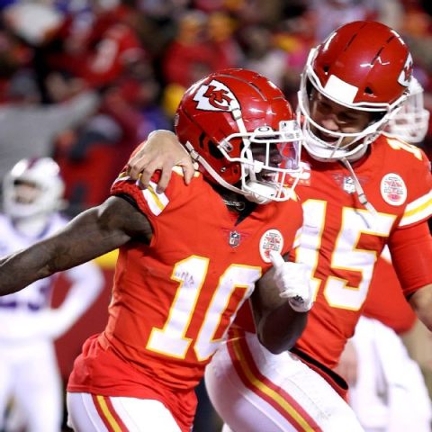 Mahomes on initial aftermath of Hill trade: Shock