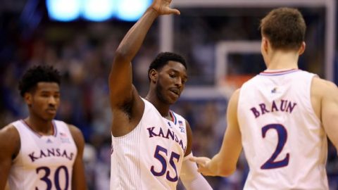 Men’s hoops: Kansas back to No. 1 seed ahead of showdown with Kentucky