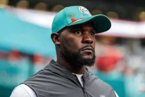 Flores: Nixed Fins’ separation deal to speak out