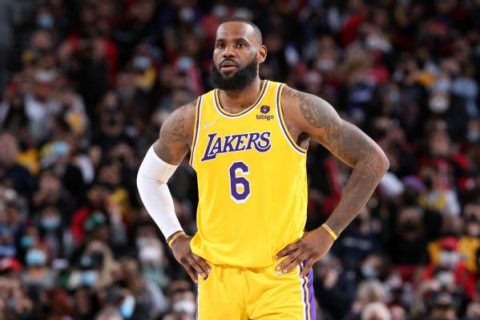 Lakers, LeBron hold ‘productive’ contract talks