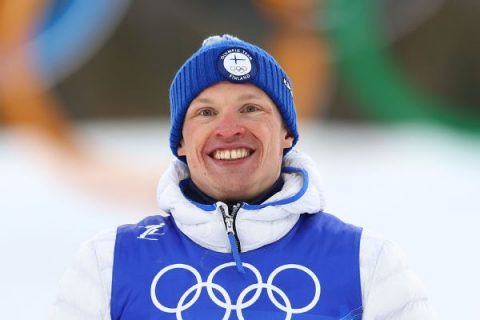 Finland’s Niskanen wins gold in 15K cross country