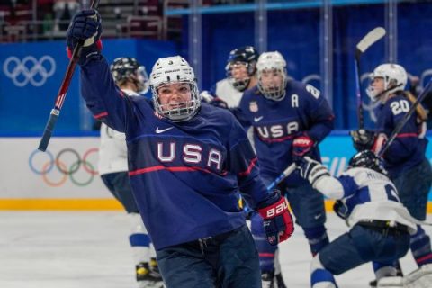 USA women top Finland to set up a gold-medal faceoff with Canada