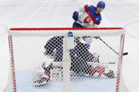U.S. eliminated by Slovakia in shootout stunner
