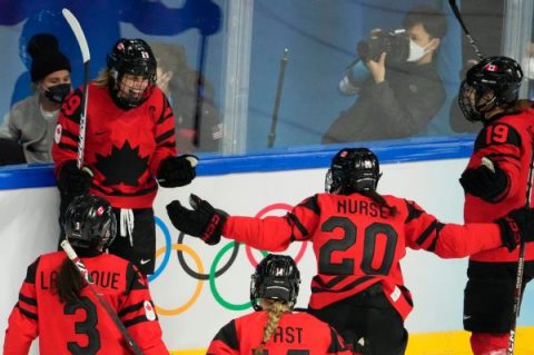 Canada women best rival U.S. for hockey gold