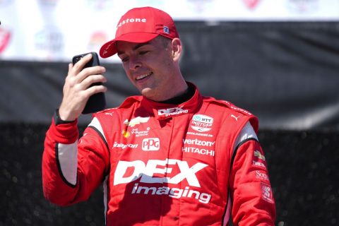 McLaughlin gets 1st IndyCar win in 2022 opener