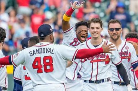 Braves pitcher Max Fried hits pinch-hit, walk-off single in 10th to beat Marlins, 8-7