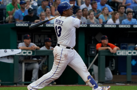 Salvador Perez belts a two-run homer as Royals edge White Sox, 5-0
