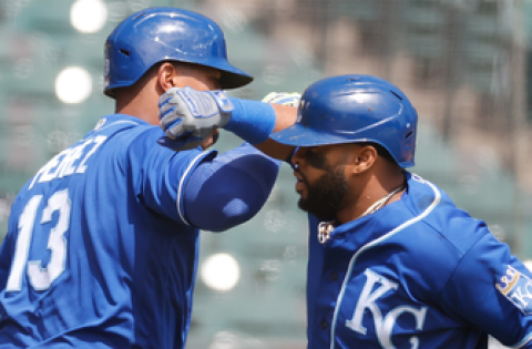 Carlos Santana clubs two-run jack in Royals’ 3-2 win over Tigers