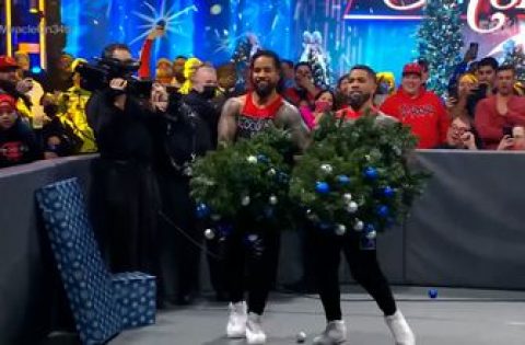 WWE superstars collide in SmackDown’s Miracle on 34th Street Fight | WWE ON FOX