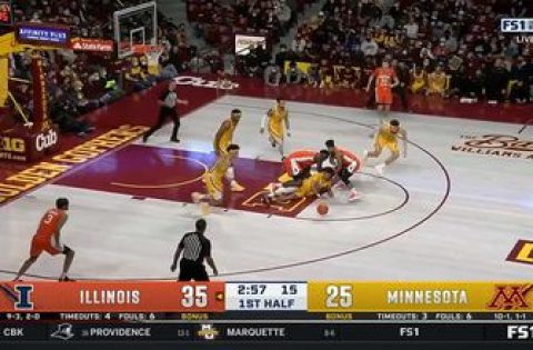 Eylijah Stephens’ smooth floater closes the gap after a costly Illinois’ turnover