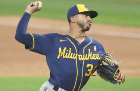 Brewers’ Williams named NL Reliever of the Month
