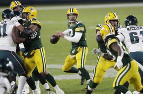 Rodgers tosses 400th career touchdown as Packers top Eagles 30-16