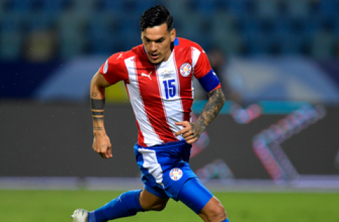 Gustavo Gómez’s taps in rebound giving Paraguay early 1-0 lead vs. Peru