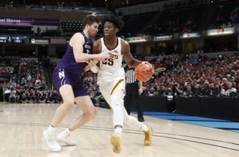 Moving on: Gophers beat Northwestern in first game of Big Ten tournament