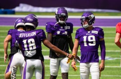 Vikings veteran Thielen guiding young group without Diggs