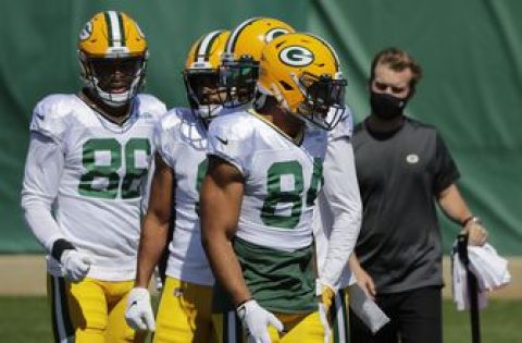 Packers sign 14 players to practice squad