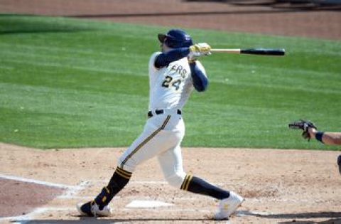 Lauer wavers, Brewers’ bats quiet in loss to Indians