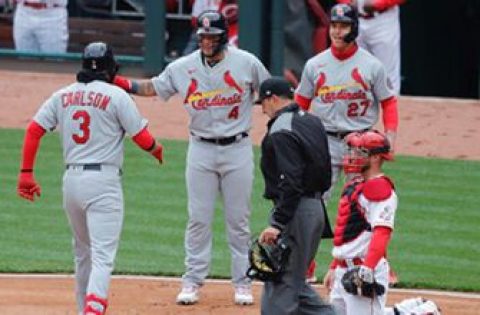 Cardinals jump all over Luis Castillo in 11-6 Opening Day win over Reds
