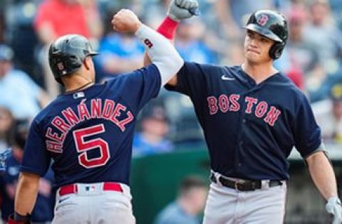 Red Sox ride four-run fifth to 7-1 win over Royals