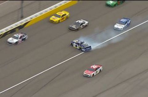 Chase Elliott gets loose and makes full 360 without crashing in Las Vegas